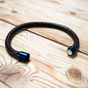 Armband Schmuck mit blauem Magnetverschluss